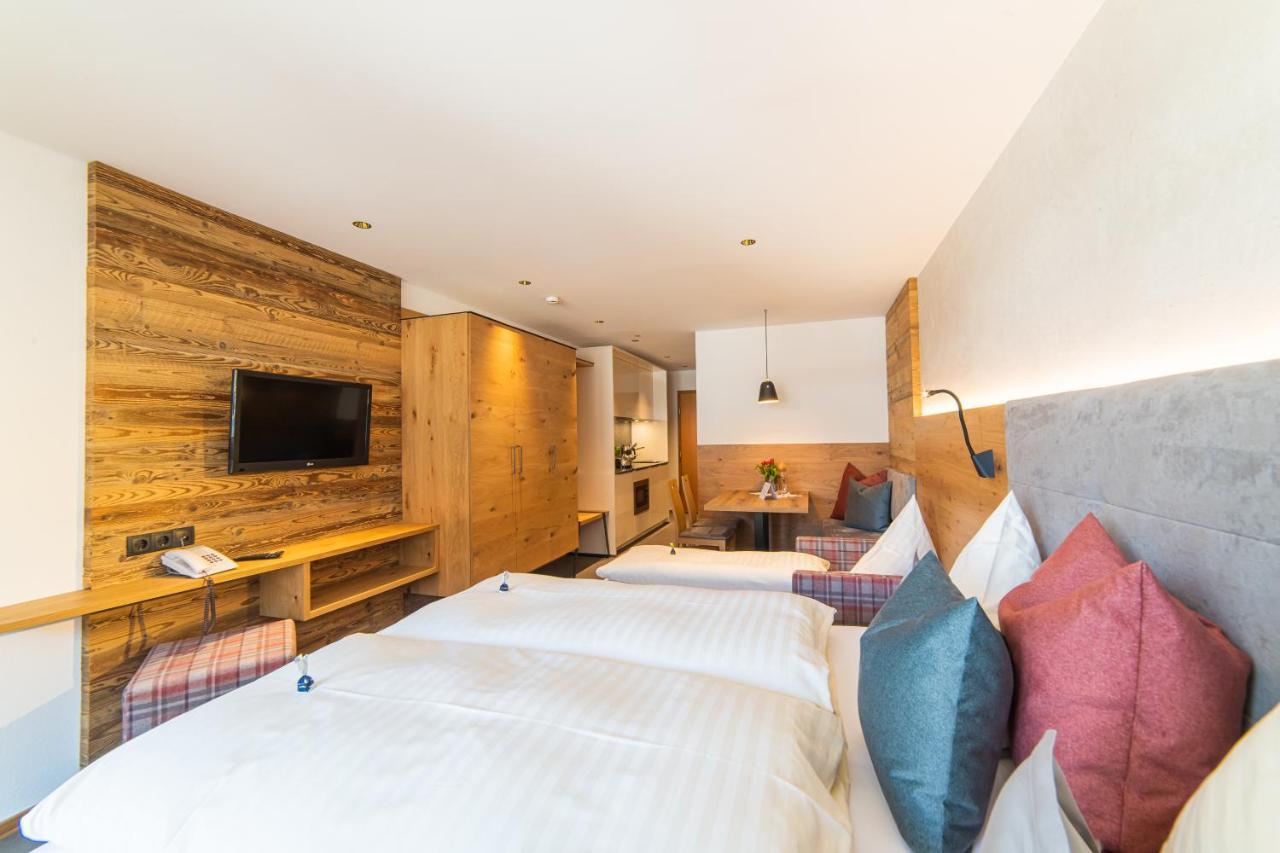 Aparthotel Hochland Gmbh Nauders Kültér fotó