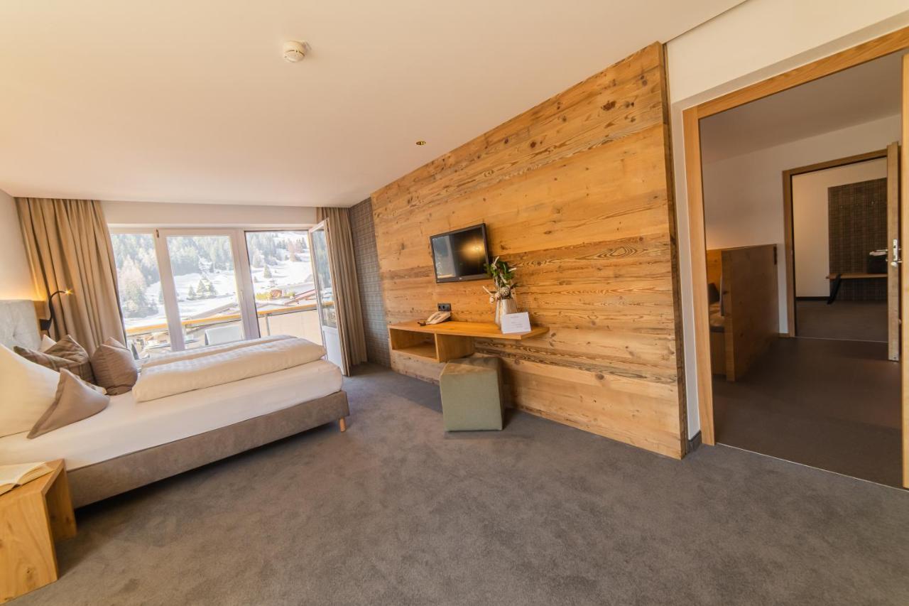 Aparthotel Hochland Gmbh Nauders Kültér fotó