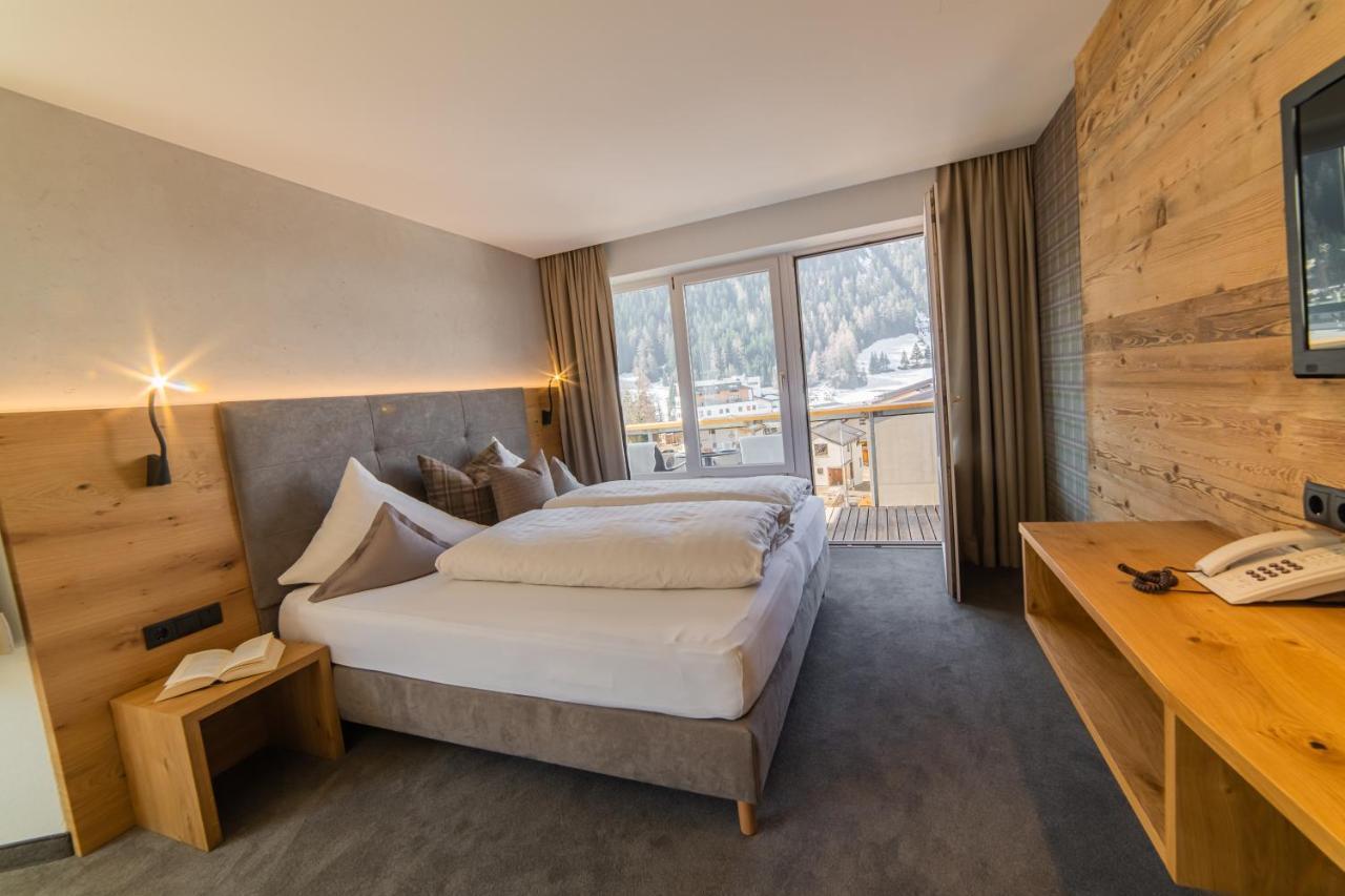 Aparthotel Hochland Gmbh Nauders Kültér fotó